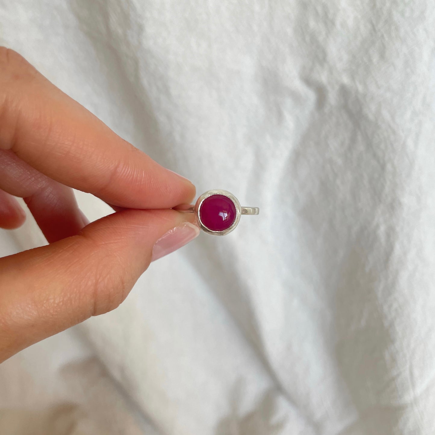 Anillo Rita XL - Calcedonia Fucsia